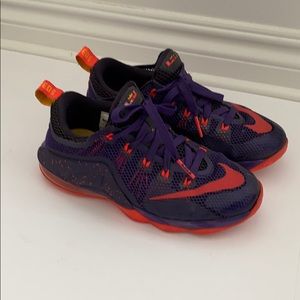 Boys Nike Lebron XII Low Top Basketball Shoes